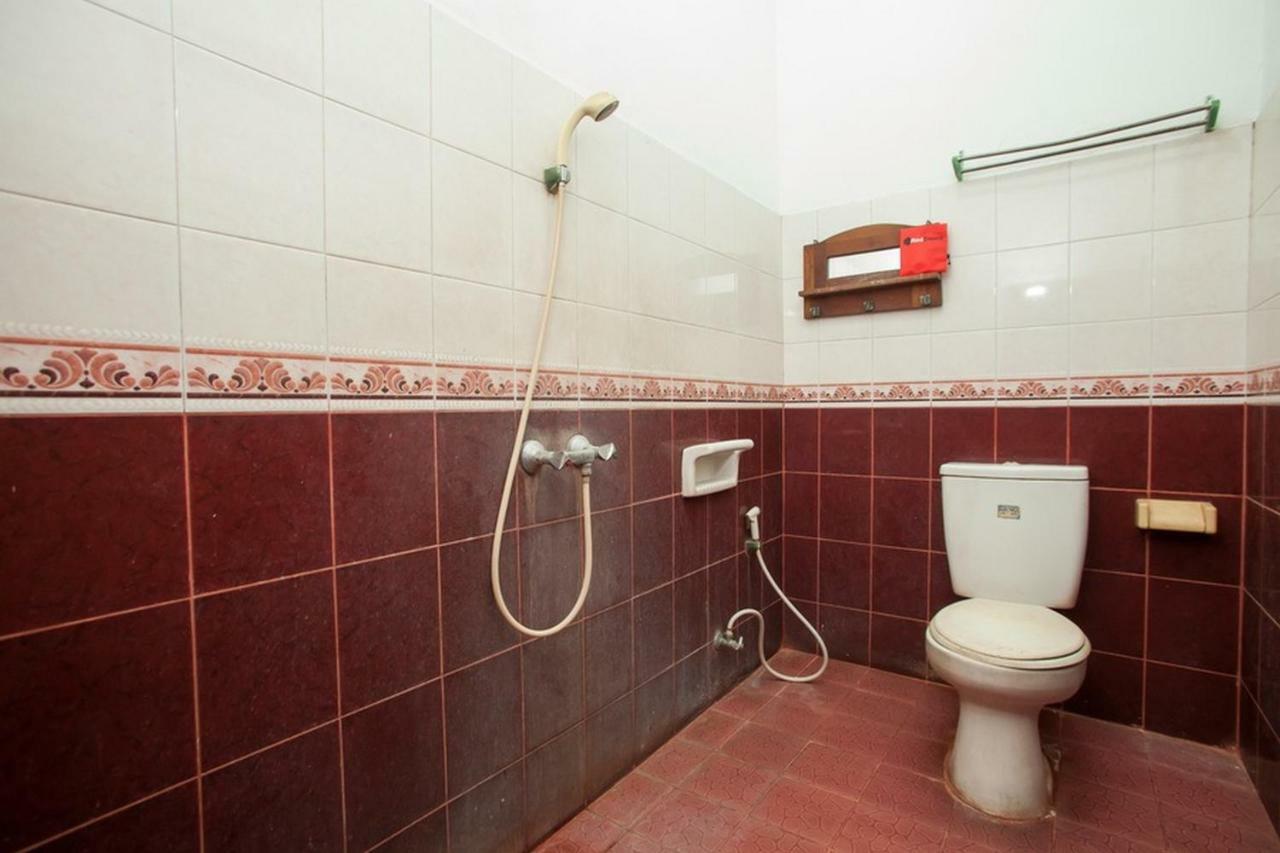 Reddoorz @ Genteng Surabaya 2 Ngoại thất bức ảnh